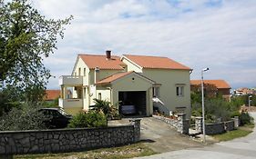 Apartments Njivice Bajcic